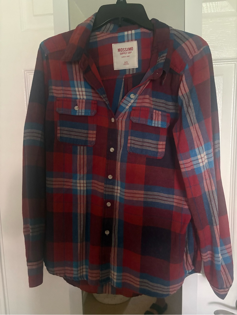Mossimo Red & Blue Ladies Plaid Button-Up Shirt